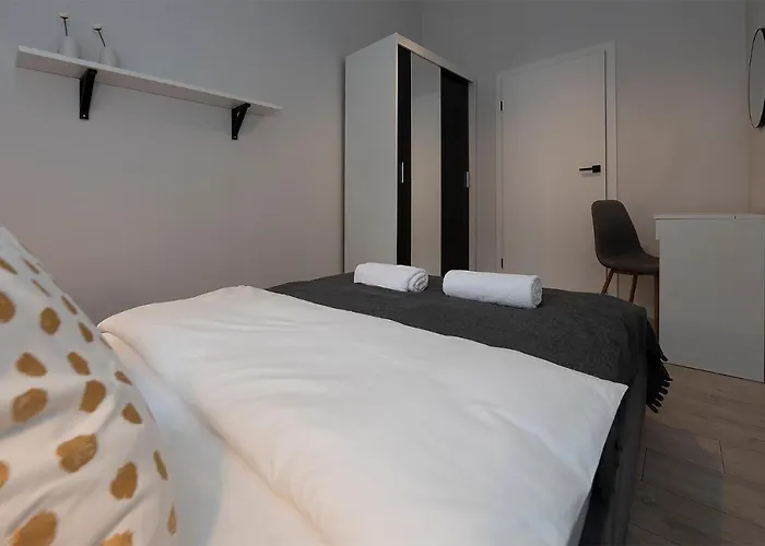 Lejlighed Piotrkowska 37 *